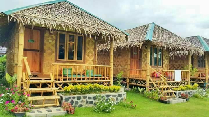 Bamboo House Resort Канчанабури Экстерьер фото