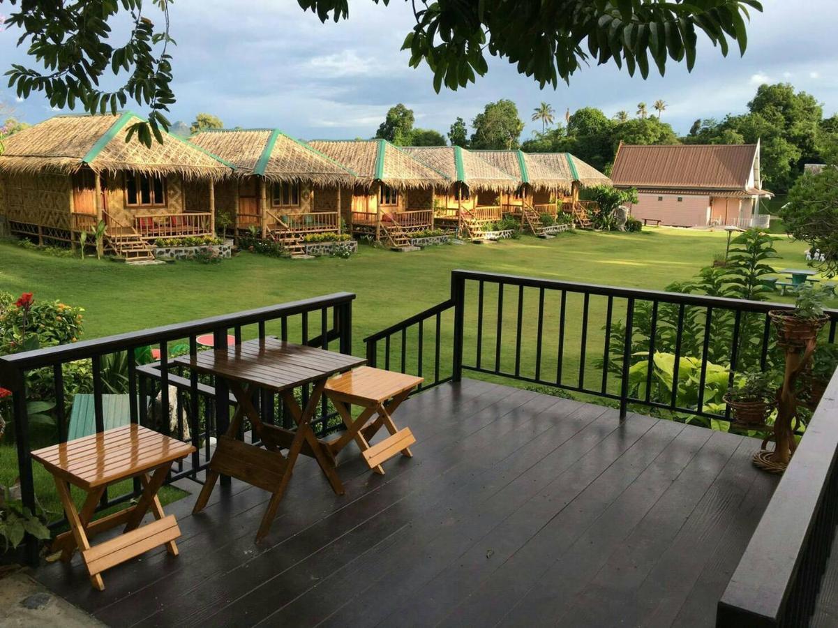 Bamboo House Resort Канчанабури Экстерьер фото